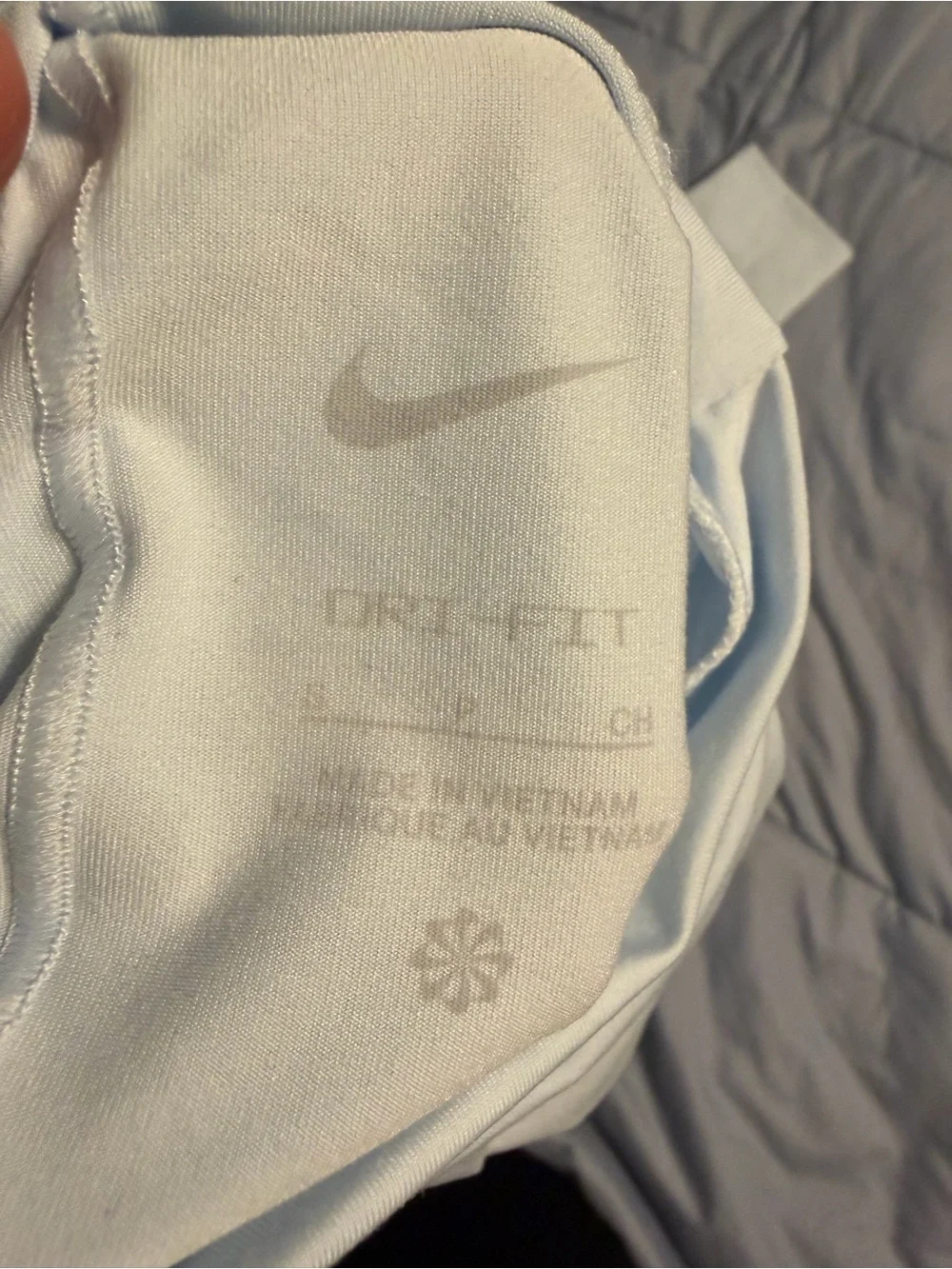 NIKE Dri-Fit Tight-Fit Luxe Long-Sleeve Cropped Training Top Silvery Blue